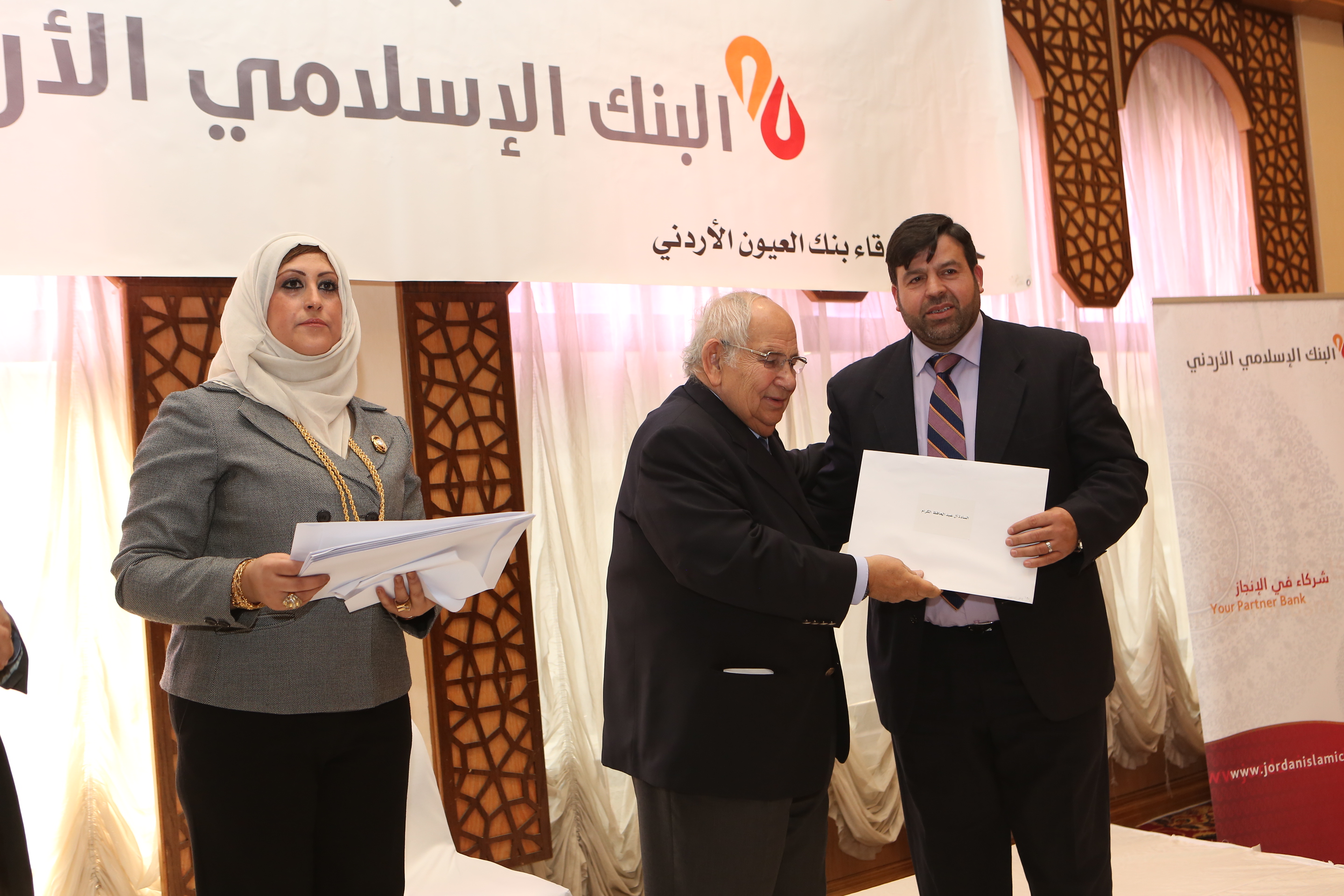 honoring-ceremony- - صورة 35